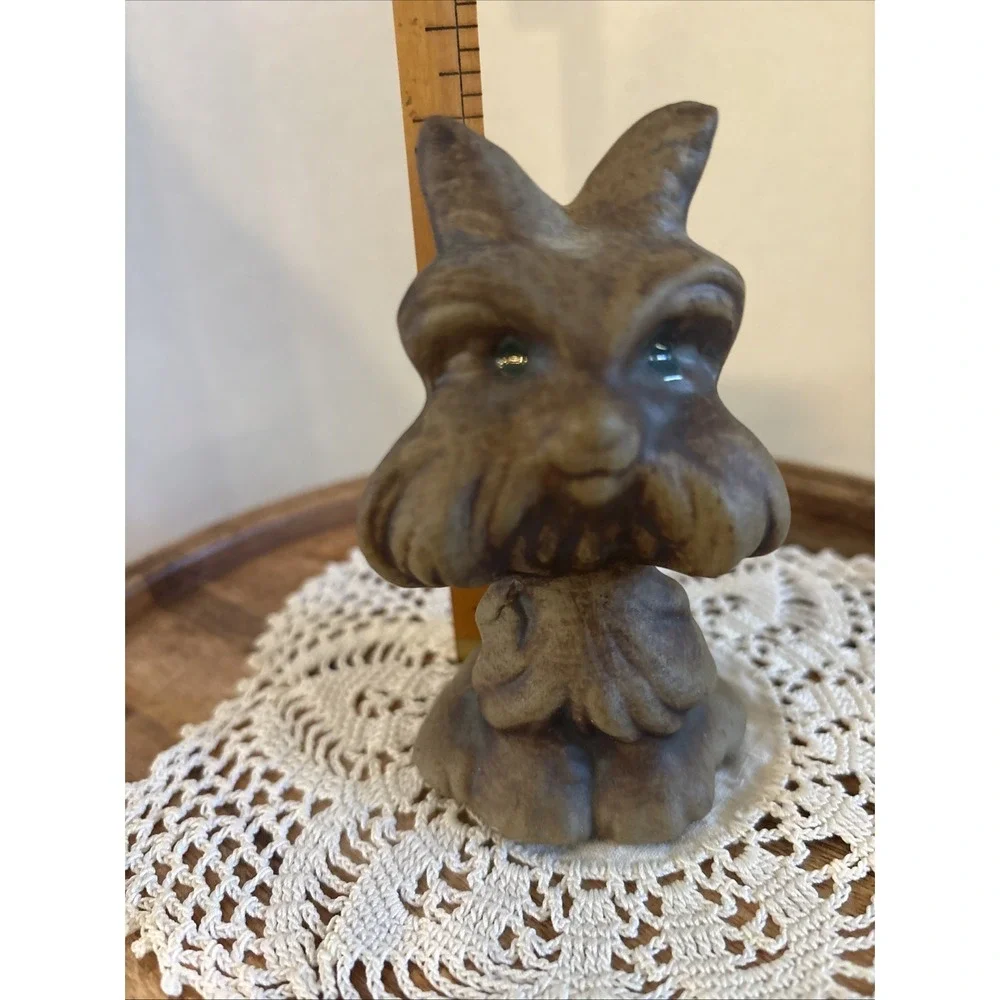 vintage California stoneware terrier dog.Suzi Handmade Brown Dip Glaze Green Eye